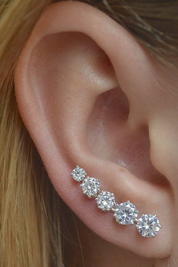 Minimalistic Ear Climber