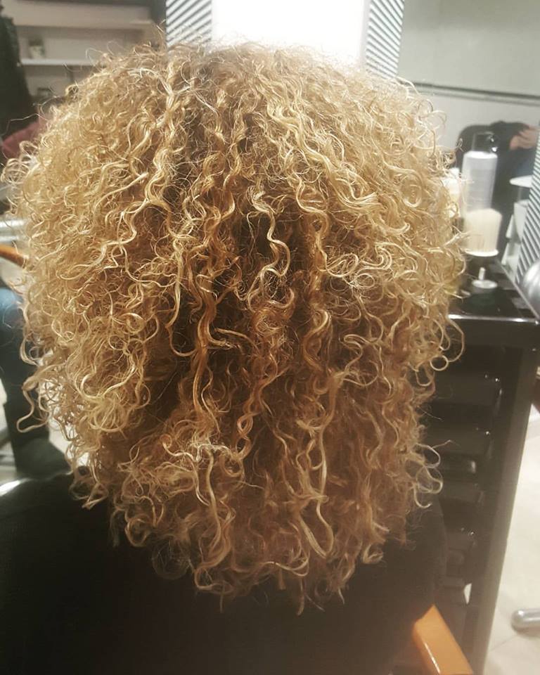 35+ Curly Haircuts To Flaunt Your Naturally Curly Or Wavy Textured Hair