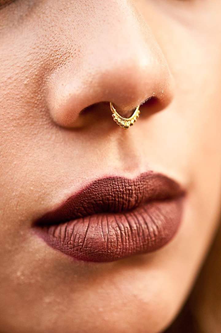 Septum Piercing Minimal Designer