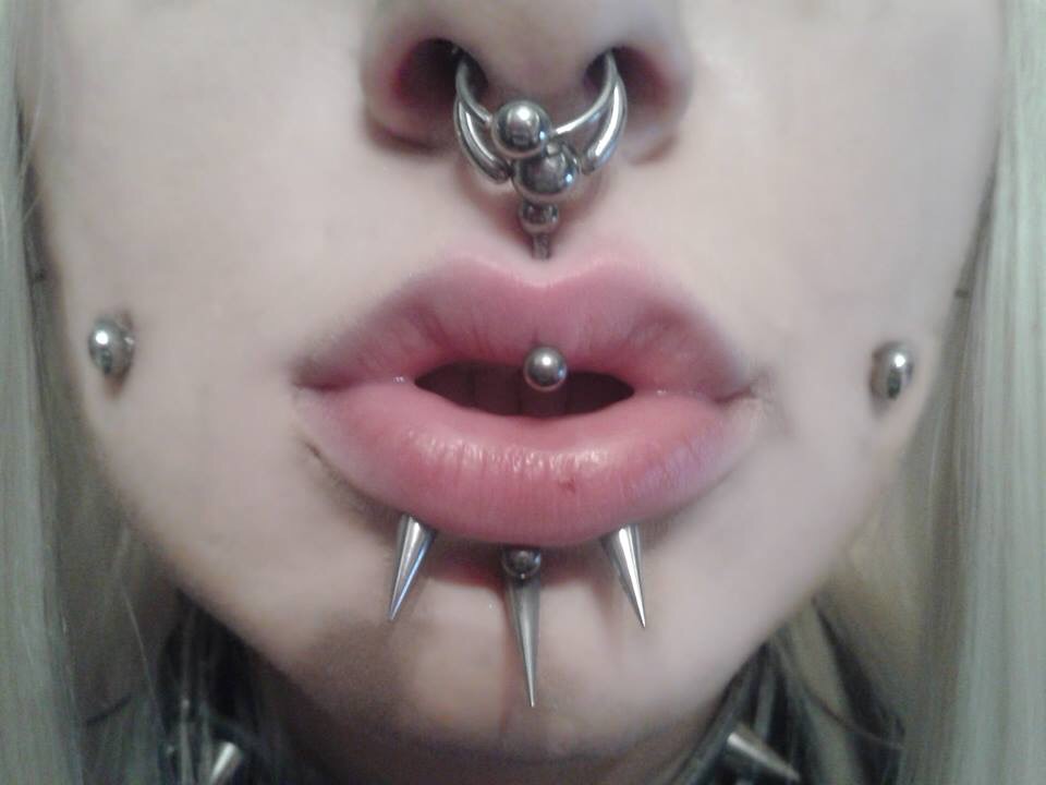 Spiked Gothic Lower-Lip Multi Piercings with Philtrum and Septum Piercing