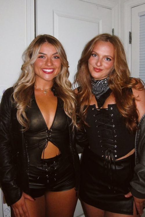 25 Best Duo Halloween Costume Inspiration for 2025 5 goth girls