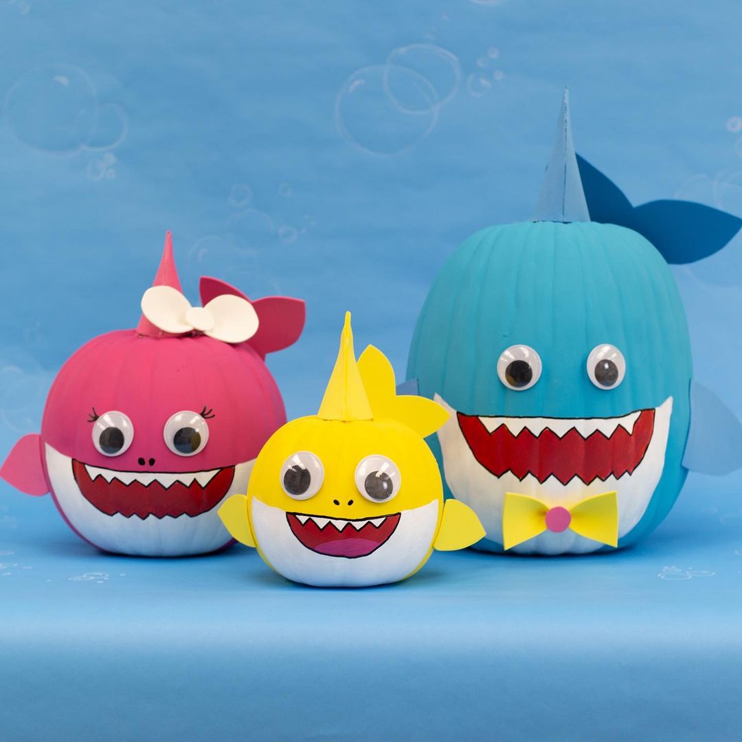 Design a Family of Baby Shark Pumpkins