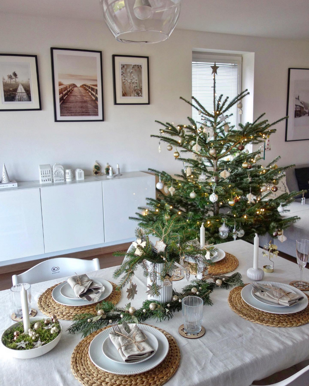 Rustic Christmas Table