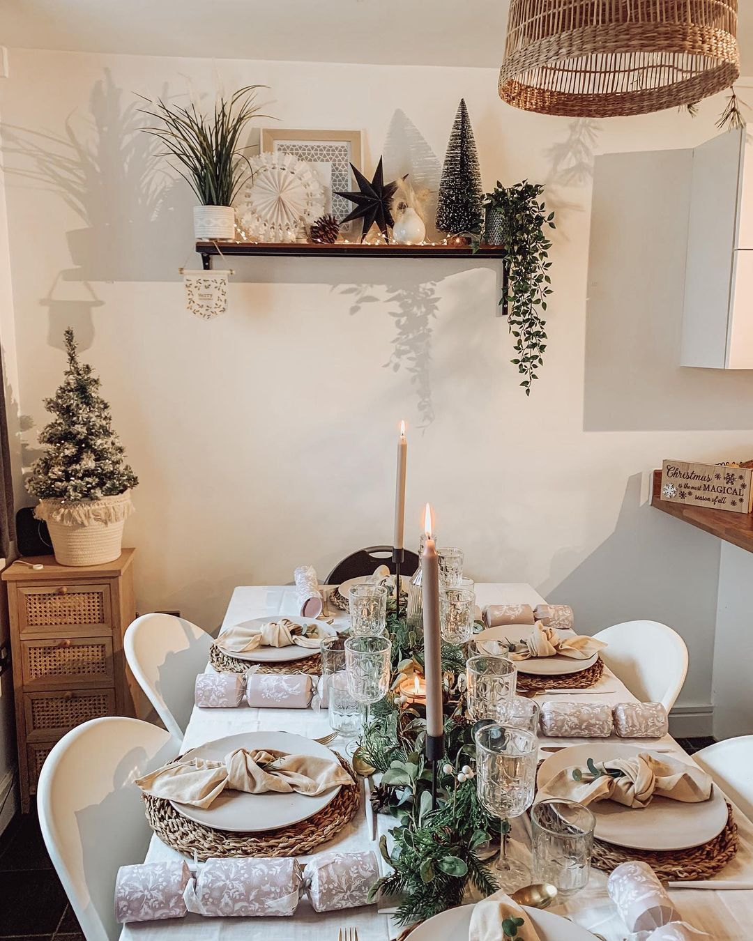 Soft Neutrals Holiday Christmas Tablescape