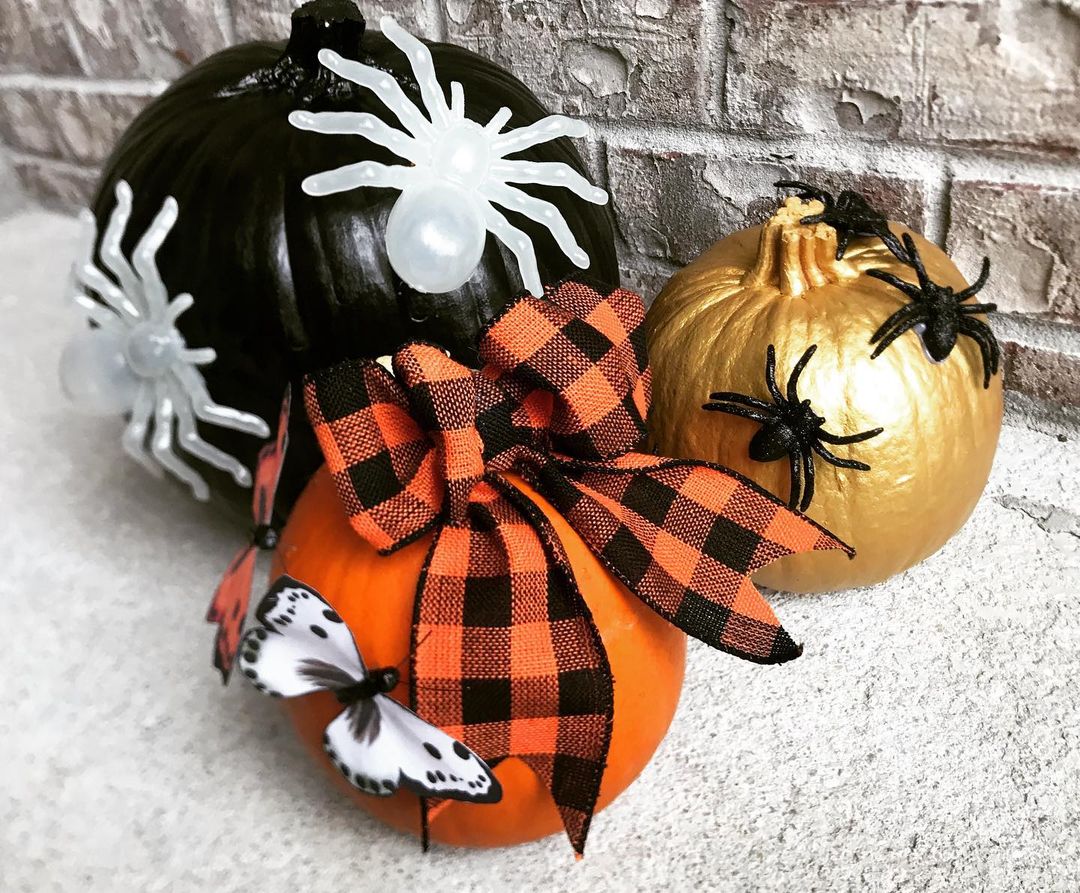 Spooky and Chic Elements for Stylish Pumpkins