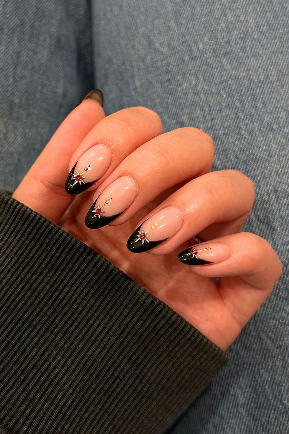 30 Black Nail Art Designs 2025: Unleash Your Style with Trendy Looks! 28 Black French Sparkle