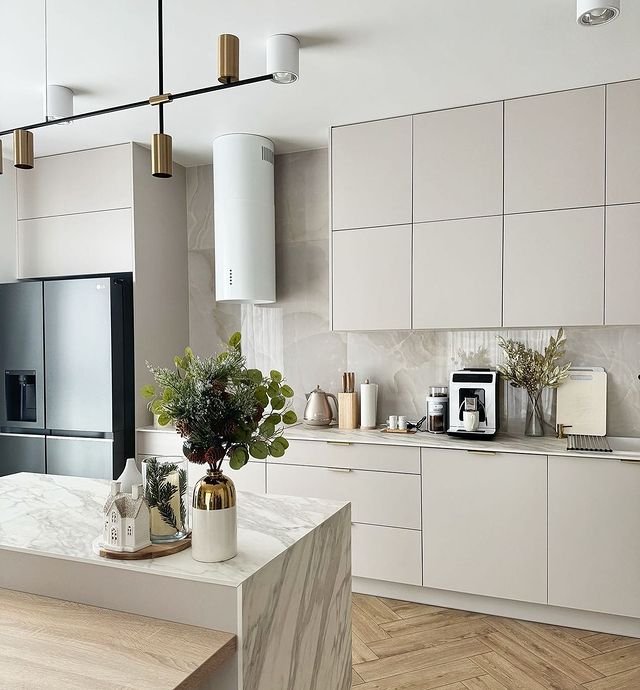 20 White Kitchen Cabinets: Ideas to Transform Your Kitchen 3 Soft Pastel Highlights