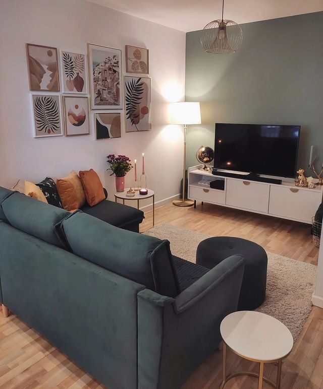 15 Small Living Room Design Ideas: Maximize Space & Style 11 Invest in Quality Over Quantity