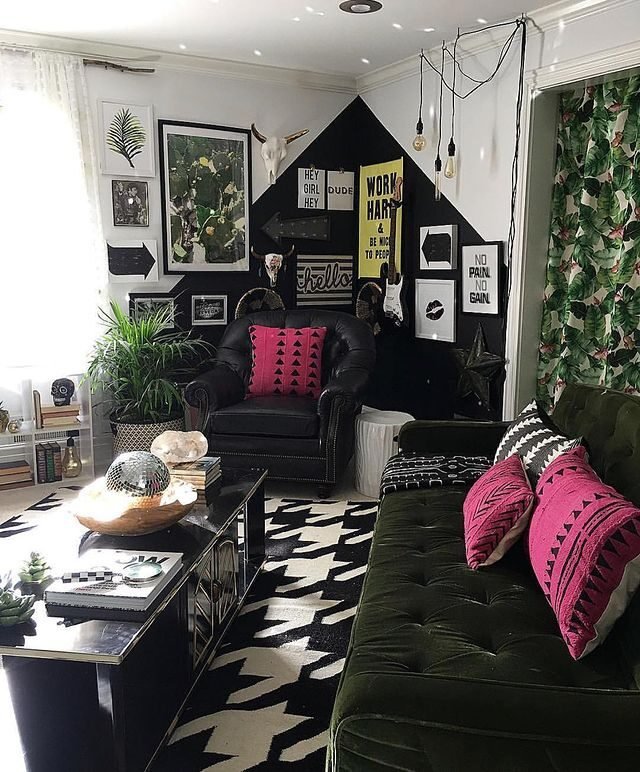 Dramatic Wall Accents