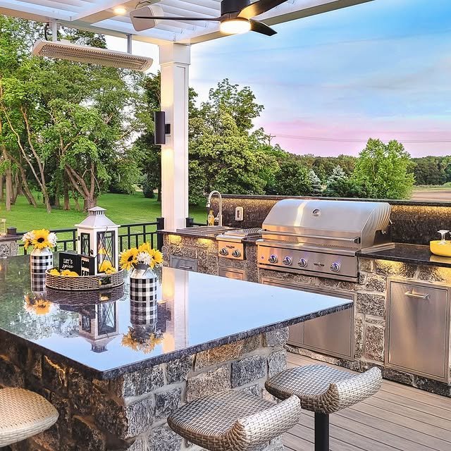 15 Patio Dining Ideas: Perfect Solutions for Cozy Outdoor Meals 12 Alfresco Kitchen & Bar