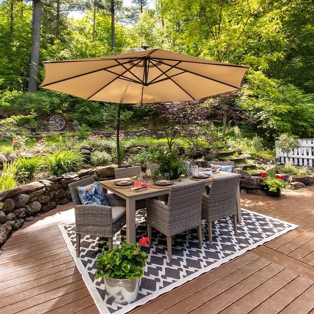 15 Patio Dining Ideas: Perfect Solutions for Cozy Outdoor Meals 15 Anchored by Pattern