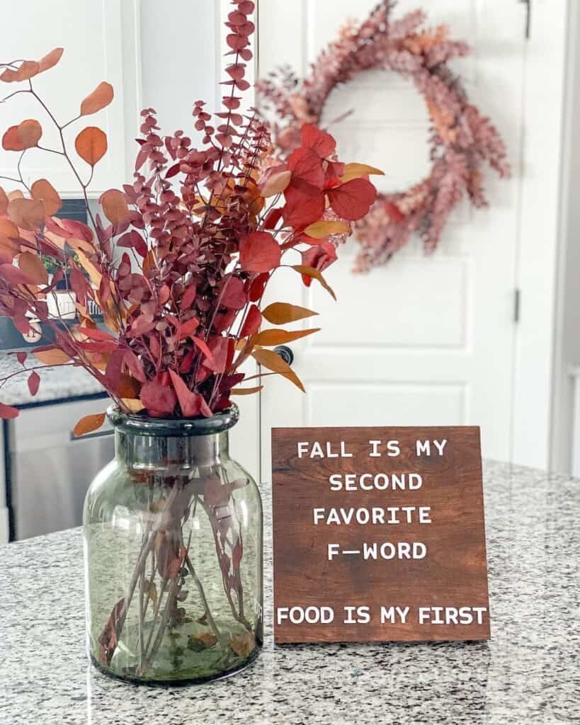 25 Chic & Cozy Fall Wreath Ideas to Celebrate the Season 21 Bright Foliage Combinations