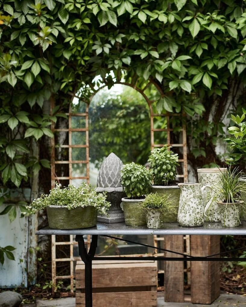 20 Garden Decor Ideas to Beautify Your Outdoor Space 2 Garden Mirrors