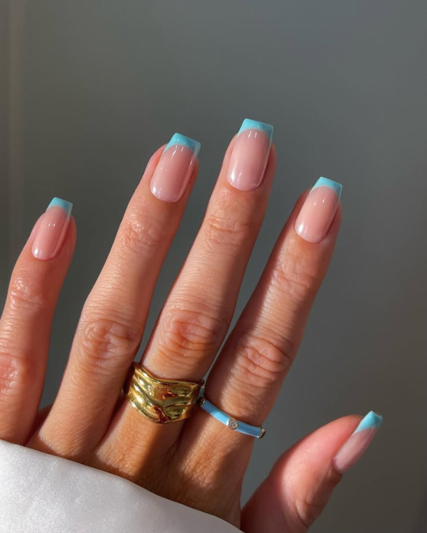 30 Halloween Nail Art Ideas 2025 for a Hauntingly Good Look 11 glossy tips