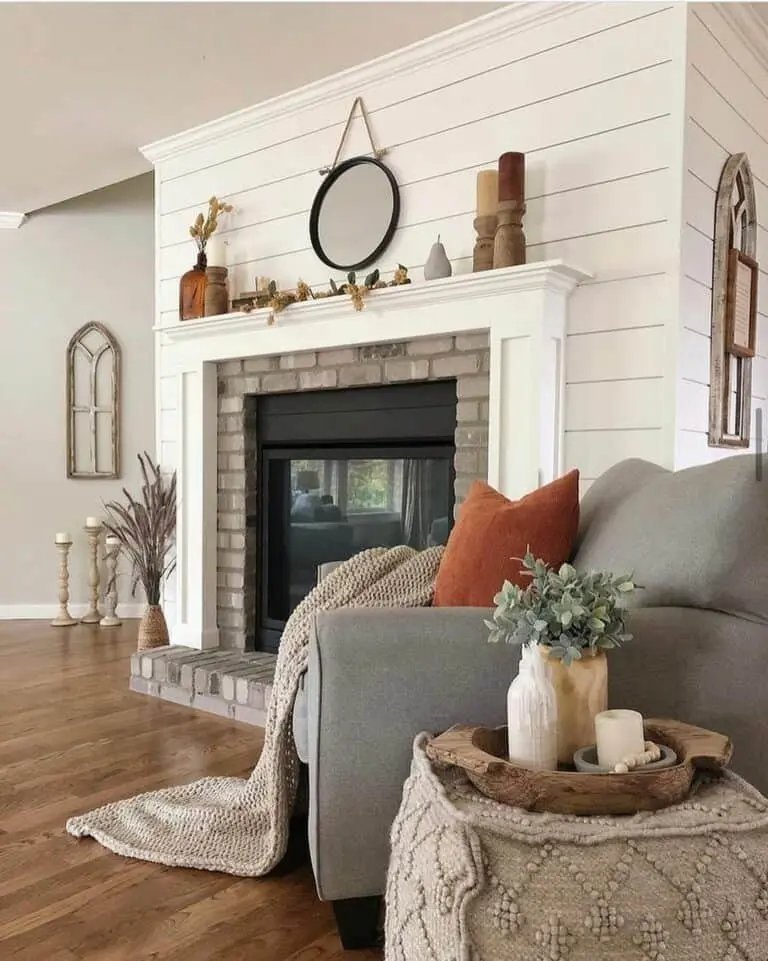 Gray Brick Fireplace Décor