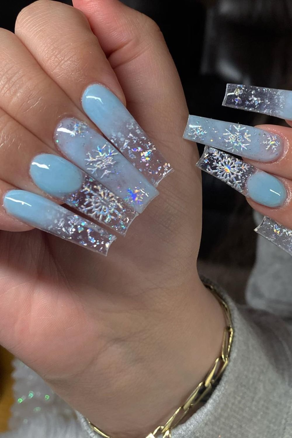 Holographic Snowflakes