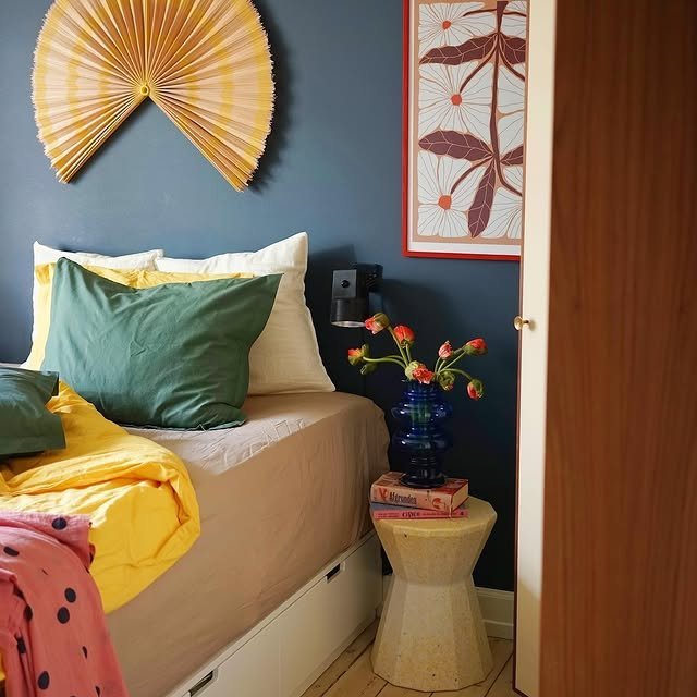 25 Colorful Bedroom Ideas That Will Brighten Your Day 15 Japanese Theme