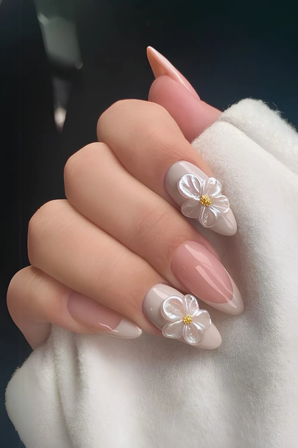 25 Elegant Neutral Nail Ideas for a Sophisticated Look 10 Light Gray