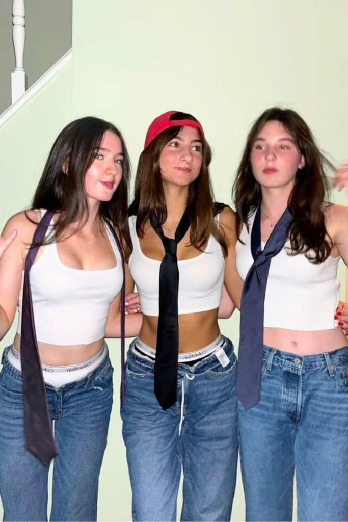 40 Cutest College Halloween Costumes That Everyone’s Talking About 1 Magic Mike
