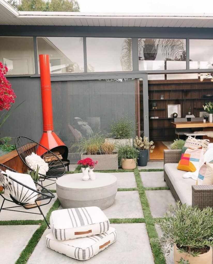15 Patio Dining Ideas: Perfect Solutions for Cozy Outdoor Meals 10 Mid-Century Lounge Dining