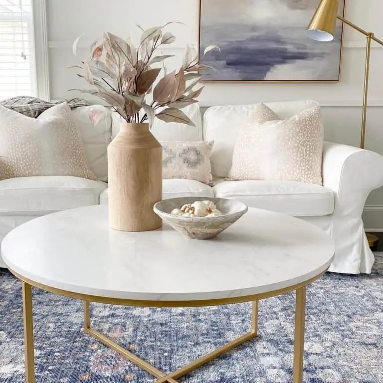 30 Fall Coffee Table Decor Ideas to Warm Up Your Home 26 Modern Blue and White Living Room