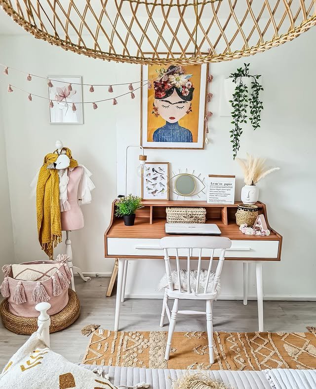 30 Easy Boho Home Office Ideas: Make Your Small Space Cozy! 20 Paint Lover and Fashionable
