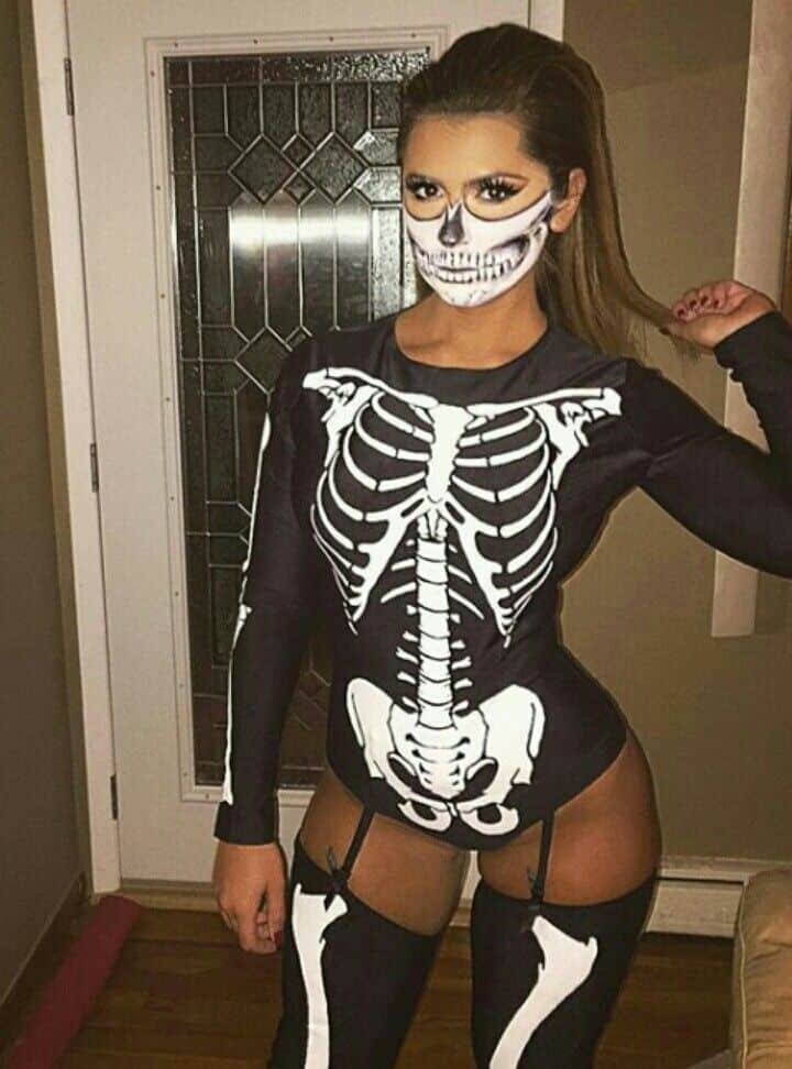 40 Cutest College Halloween Costumes That Everyone’s Talking About 14 Skeleton