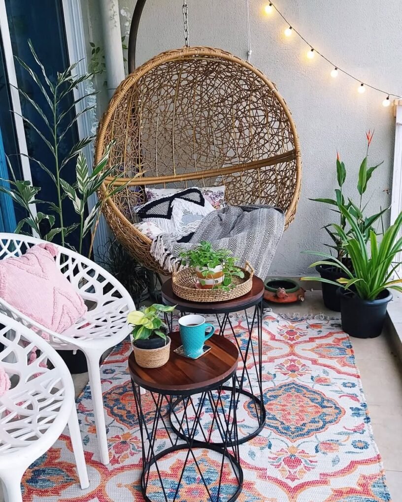 15 Easy Boho Balcony Decor Ideas: Create Your Cozy Outdoor Haven 7 Upcycled Furniture Pieces