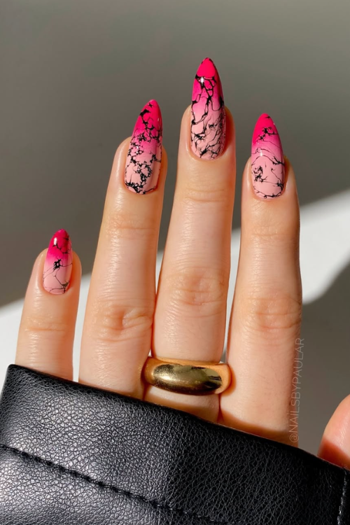 30 Halloween Nail Art Ideas 2025 for a Hauntingly Good Look 4 gradient marble mani