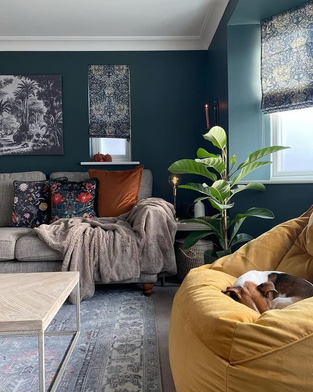 20 Elegant Teal Living Room Ideas to Elevate Your Home Décor 10 Eclectic Decor