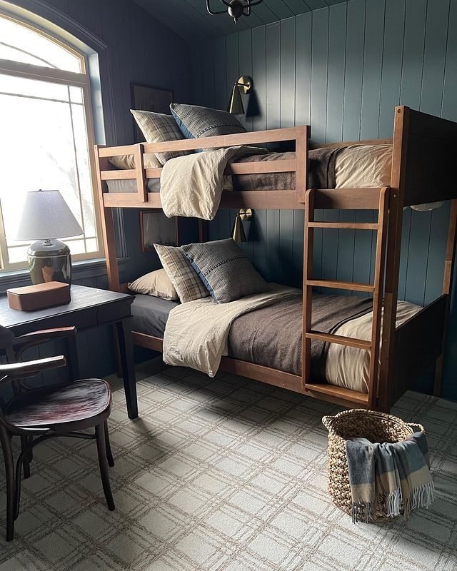 15 Blue Dorm Room Ideas for the Ultimate Student Sanctuary 7 Dark Blue Farmhouse