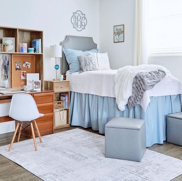 15 Blue Dorm Room Ideas for the Ultimate Student Sanctuary 10