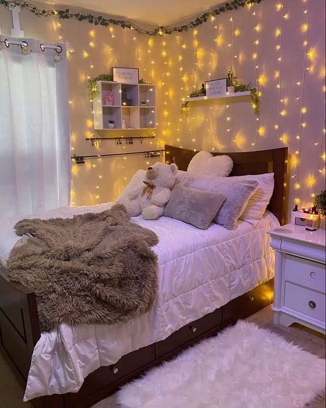 20 Boho Dorm Room Ideas to Transform Your College Space 10 Warm Glow