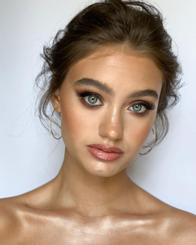 20 Stunning Smokey Eye Makeup Looks for Every Occasion 11 Brown Smokey Eye