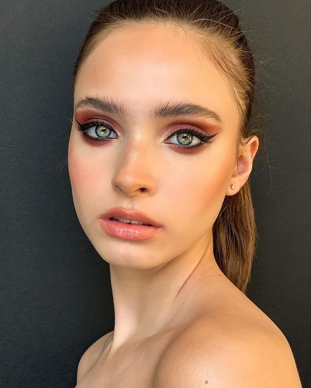 20 Stunning Smokey Eye Makeup Looks for Every Occasion 20 Warm-Toned Smokey Eye