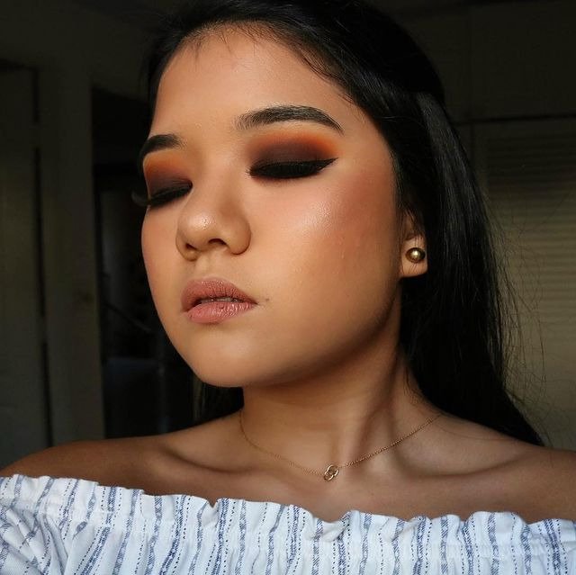 20 Stunning Smokey Eye Makeup Looks for Every Occasion 15 Sunset Smokey Eye
