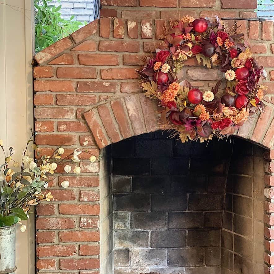 25 Chic & Cozy Fall Wreath Ideas to Celebrate the Season 12 Leaf, Flower, and Fruit Mix