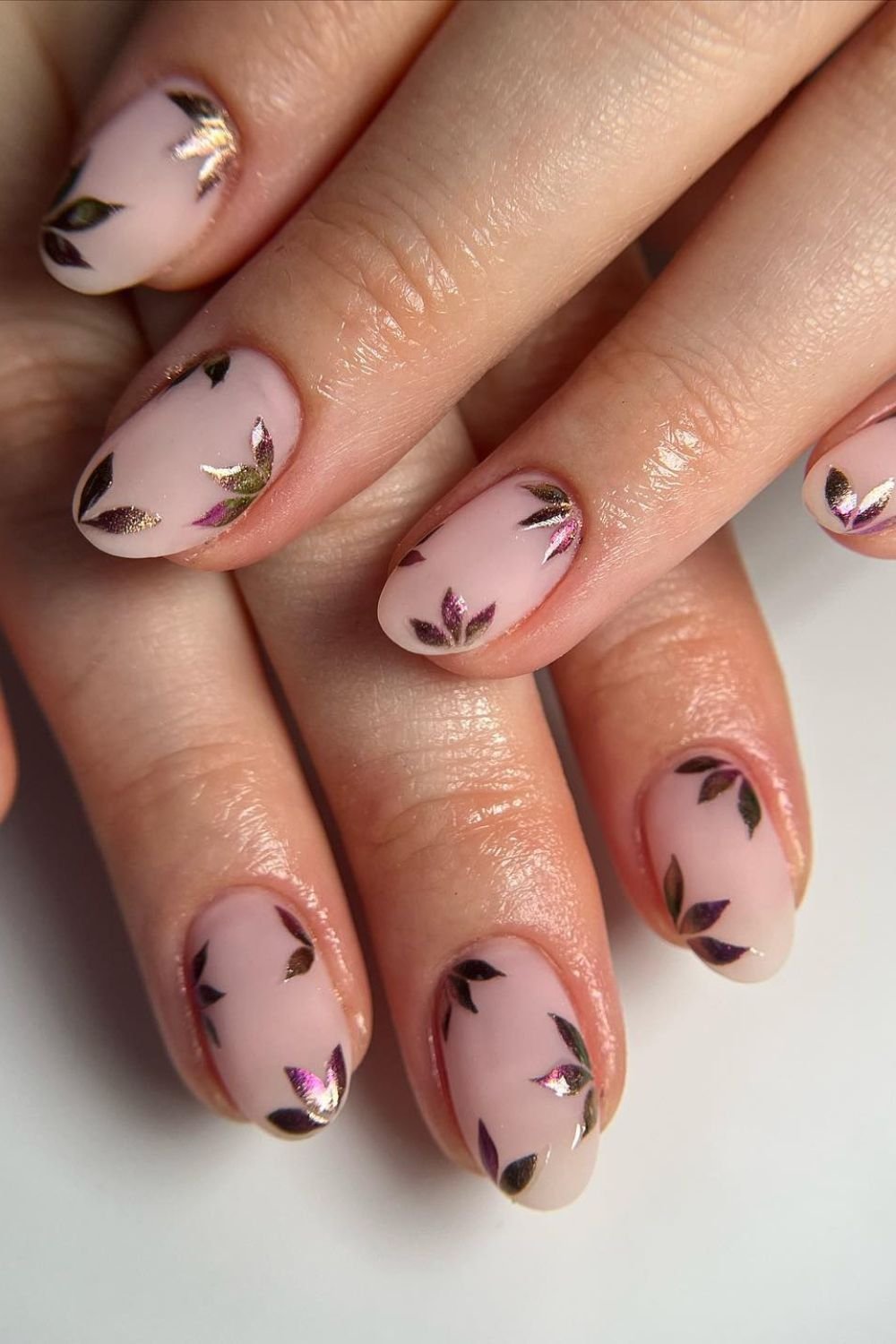 Delicate Leaf Accents