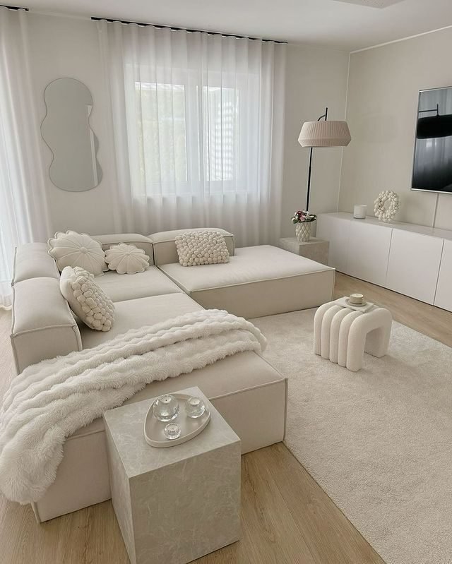 20 Modern White Couch Living Room Decor Ideas 11 Family-Friendly White Couches