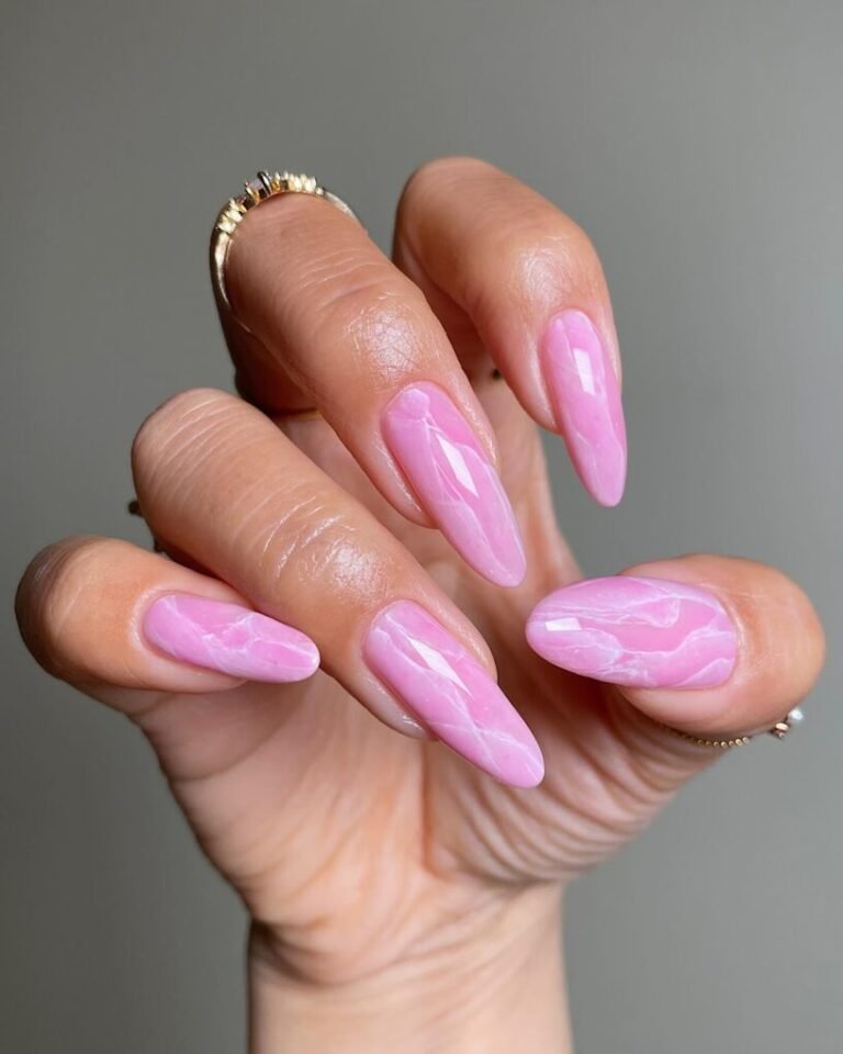 30 Winter Dip Nail Designs That Will Warm Up Your Style 20