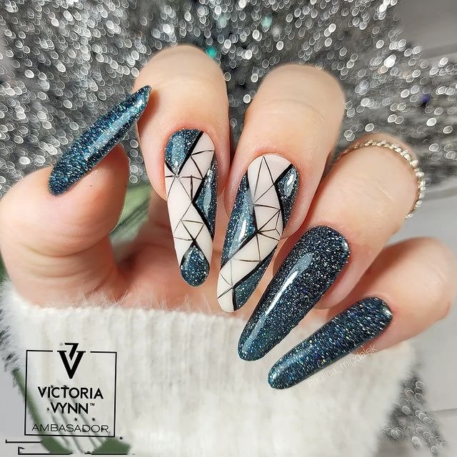30 Winter Dip Nail Designs That Will Warm Up Your Style 17 Geometric Winter Dip Nails