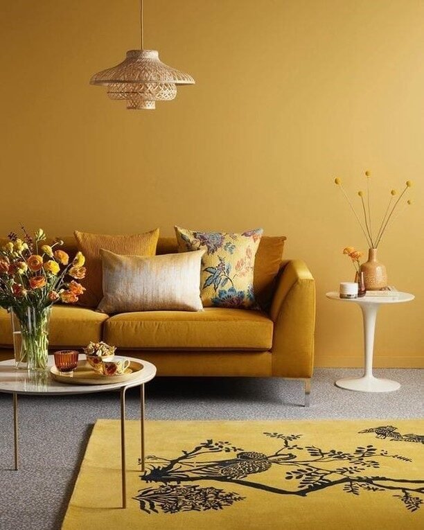 20 Yellow Living Room Ideas for a Cozy Yet Stylish Look 13 Goldenrod