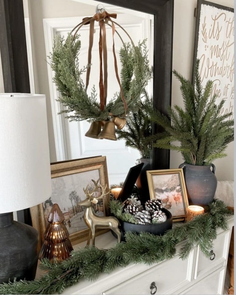 25 Christmas Entryway Decor Ideas for a Festive Welcome 9 Snow-Dusted Pinecones