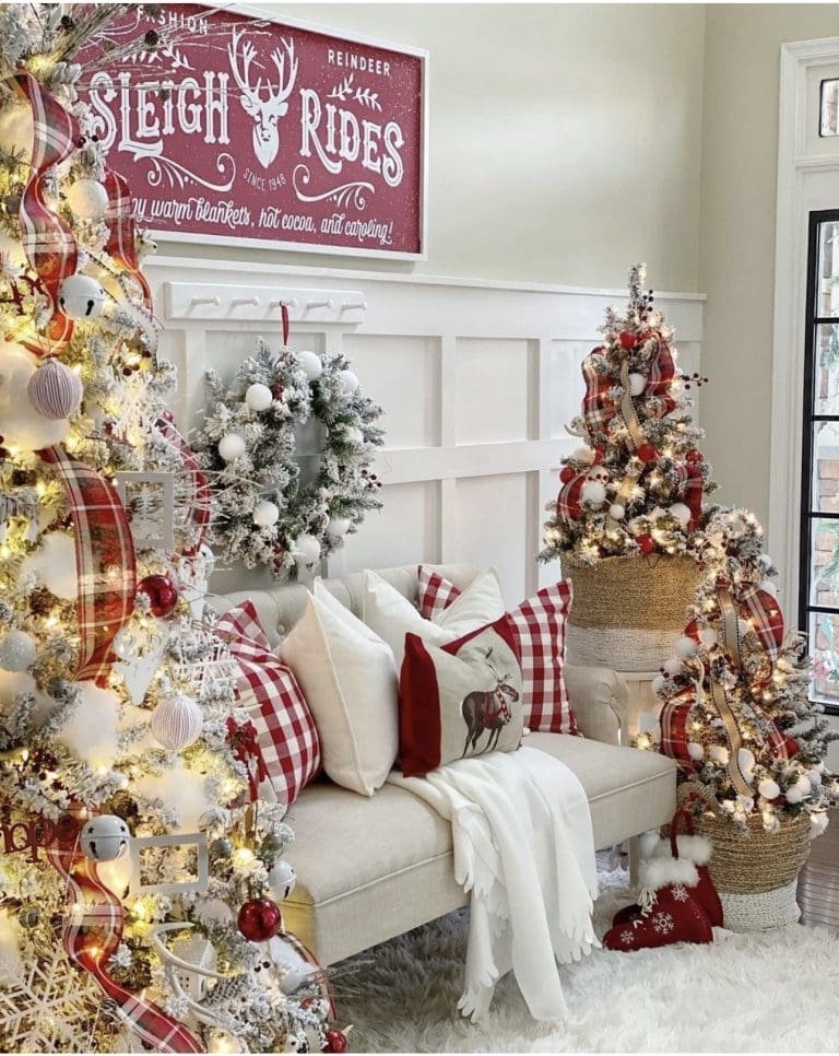 25 Christmas Entryway Decor Ideas for a Festive Welcome 10 Winter White Decor