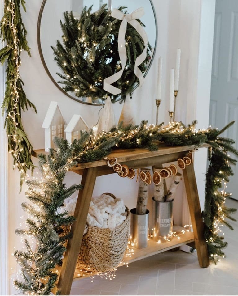 25 Christmas Entryway Decor Ideas for a Festive Welcome 3 Twinkling String Lights
