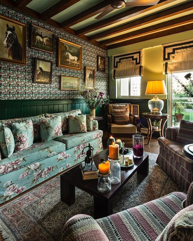 15 Country Living Room Color Schemes for a Cozy Home 5 Introduce a Classic Country Gallery Wall