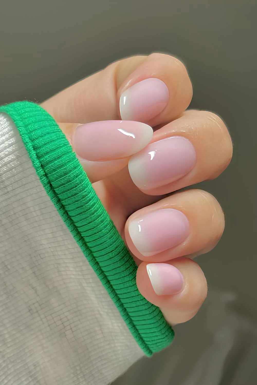 25 Best Light Pink Nail Designs for Every Occasion 12