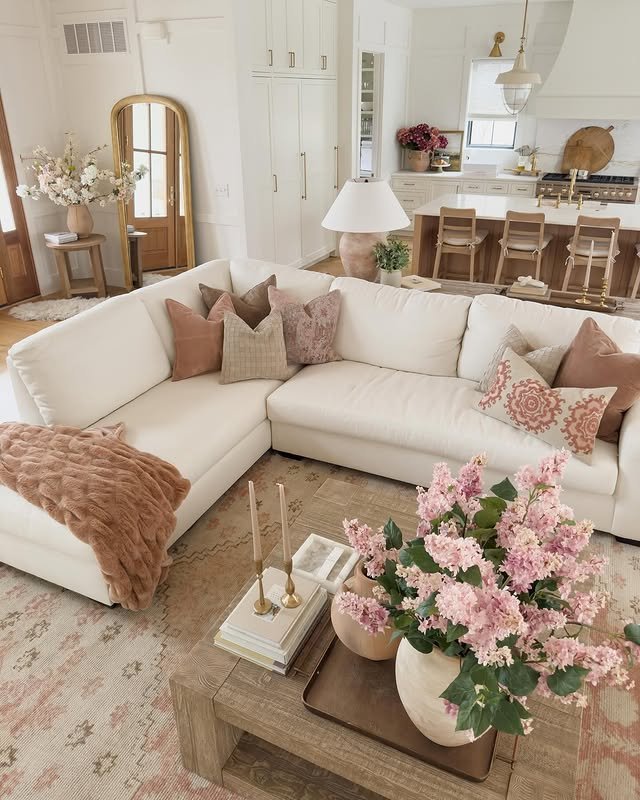 15 Country Living Room Color Schemes for a Cozy Home 9 Mix and Match Throw Pillows for Comfort
