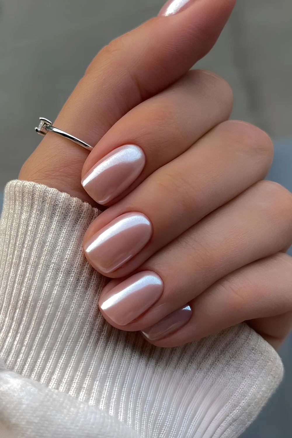25 Best Light Pink Nail Designs for Every Occasion 7