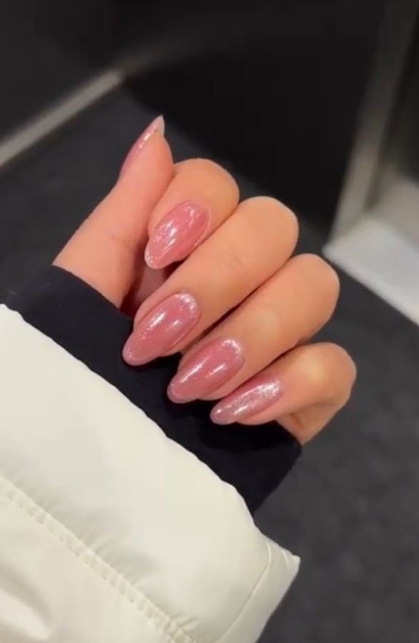 20 Pink Nail Ideas for Every Style and Season 9 Pink Chrome Nails